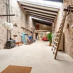 Ca'n Pont Country house *